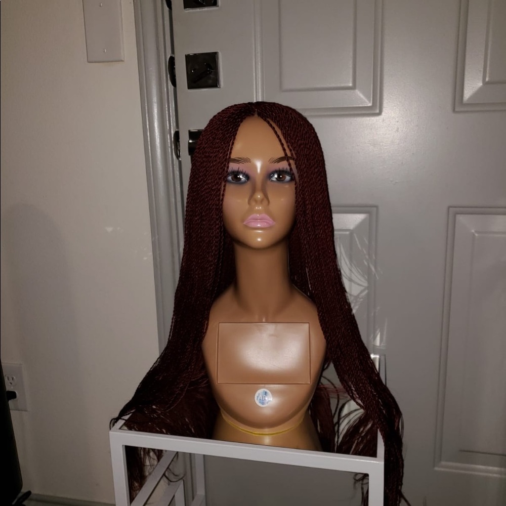 Braided wig - Picture 4 of 7